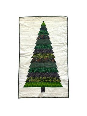 Vintage Handmade Christmas Tree Quilted Wall Hanging 33”x20”